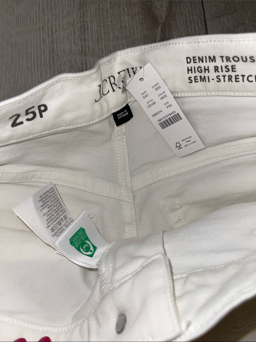 NIB/NWT J. Crew Wide-Leg White Denim High Rise Fit/Flare Stretch 25 - Picture 6 of 11